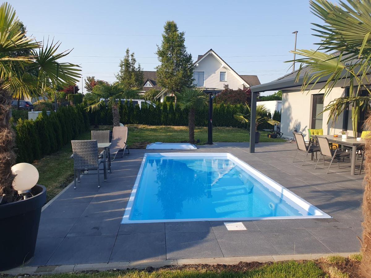 Grosszuegige Unterkunft Mit Terrasse Oberbrechen Dış mekan fotoğraf